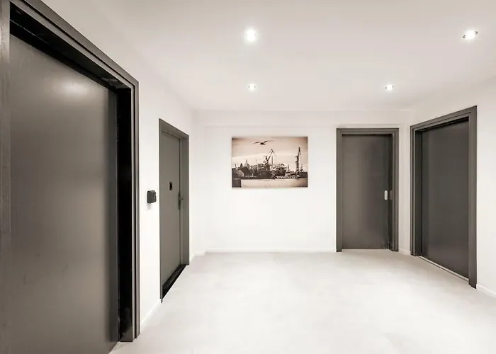 Hh 06 By Rockchair - Superhost Status - Modernes Mit Sonnigem Balkon & Premium Boxspringbetten In Winterhude - Geheimtipp *