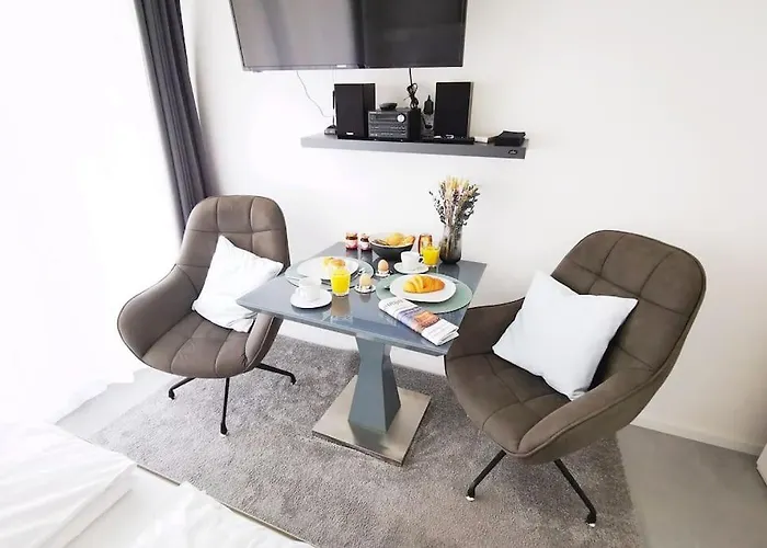 Apartament Hh 06 By Rockchair - Superhost Status - Modernes Mit Sonnigem Balkon & Premium Boxspringbetten In Winterhude - Geheimtipp Hamburg