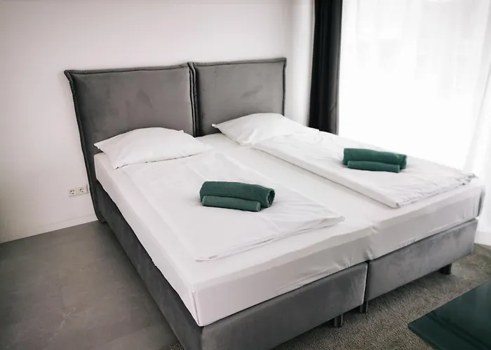 Hh 06 By Rockchair - Superhost Status - Modernes Mit Sonnigem Balkon & Premium Boxspringbetten In Winterhude - Geheimtipp