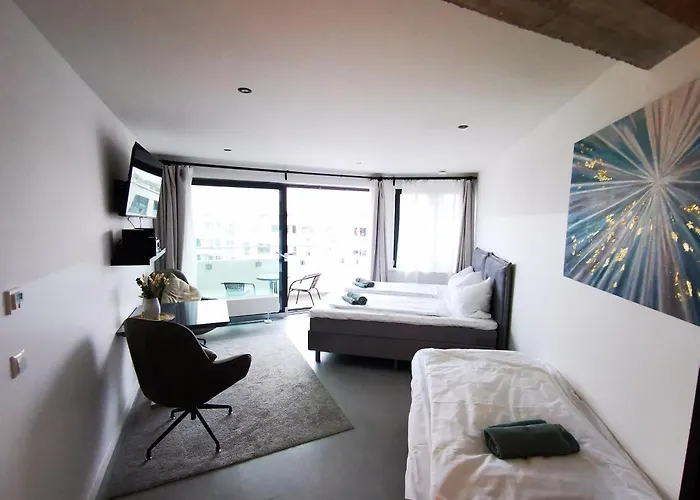 Apartament Hh 06 By Rockchair - Superhost Status - Modernes Mit Sonnigem Balkon & Premium Boxspringbetten In Winterhude - Geheimtipp *